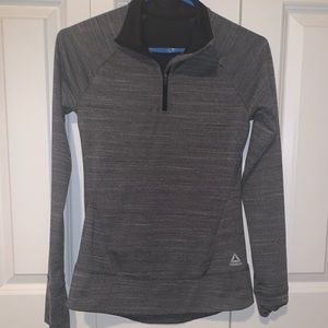 Reebok XS 1/4 zip Running Top